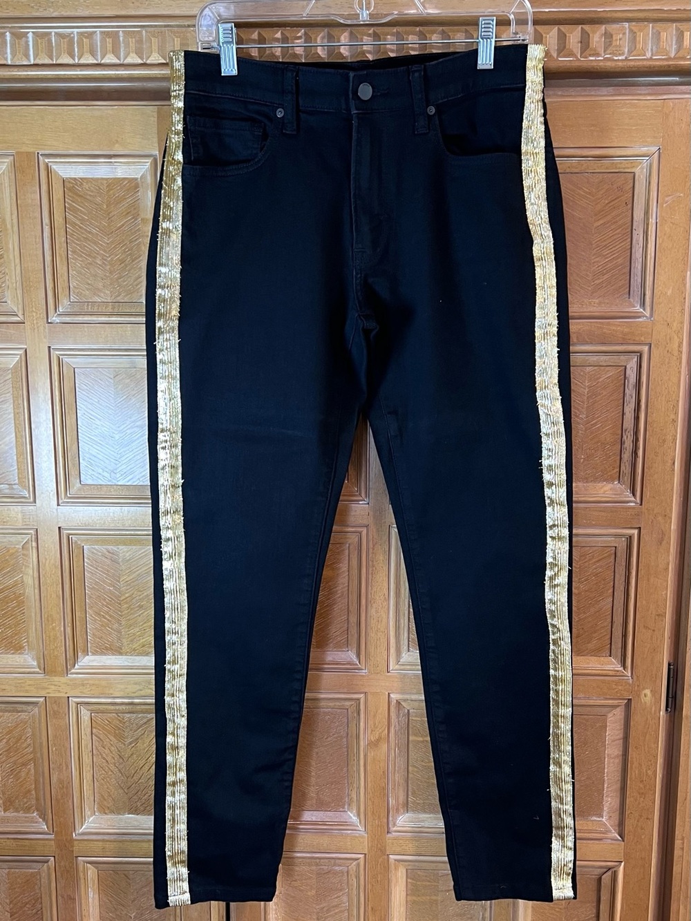 Uniqlo Women’s Black Skinny Jeans Gold Metallic Stripe Stretch Ankle Pants